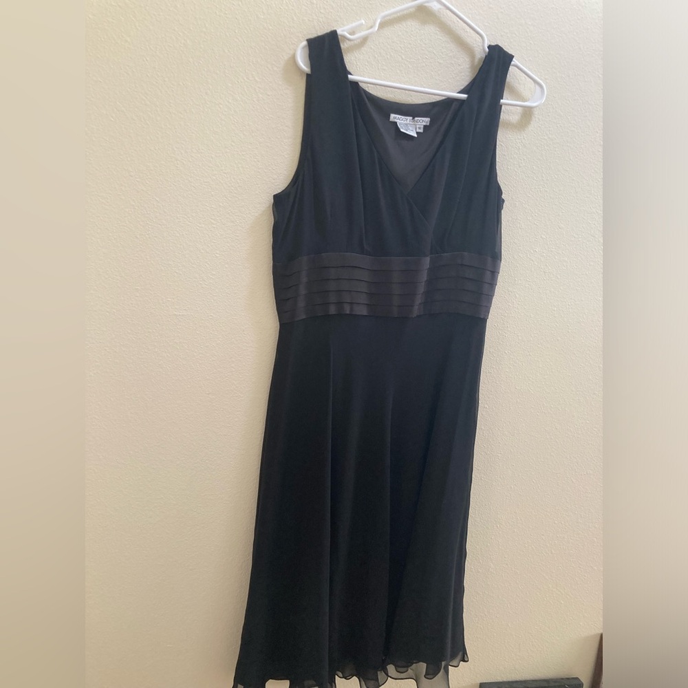 Pretty Black 100% silk dress in Size 16 by Maggy London